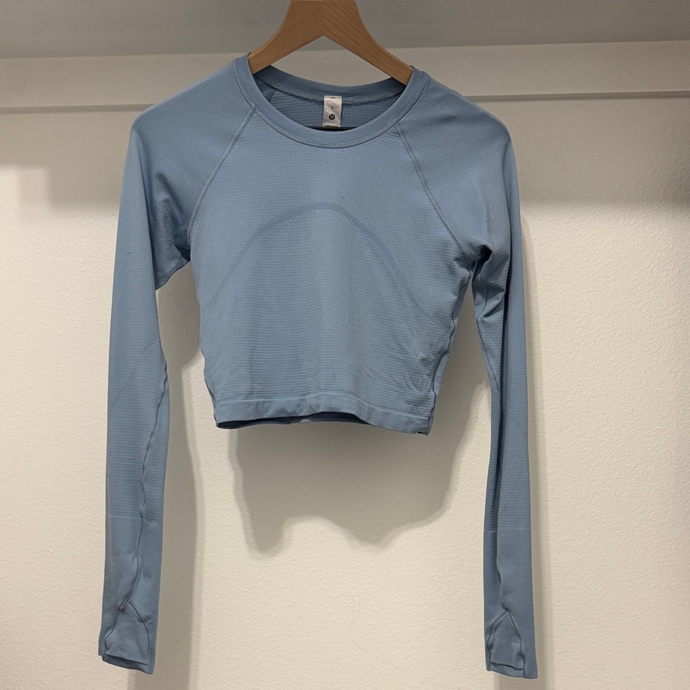 Lululemon Athletic Long Sleeve Crop Top
